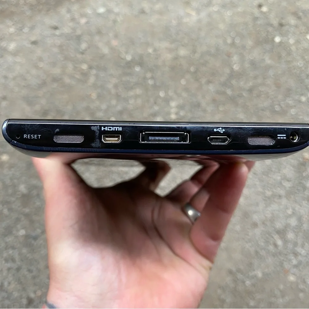 Acer Iconia 7” A100 Color Android Tablet Works Great!
